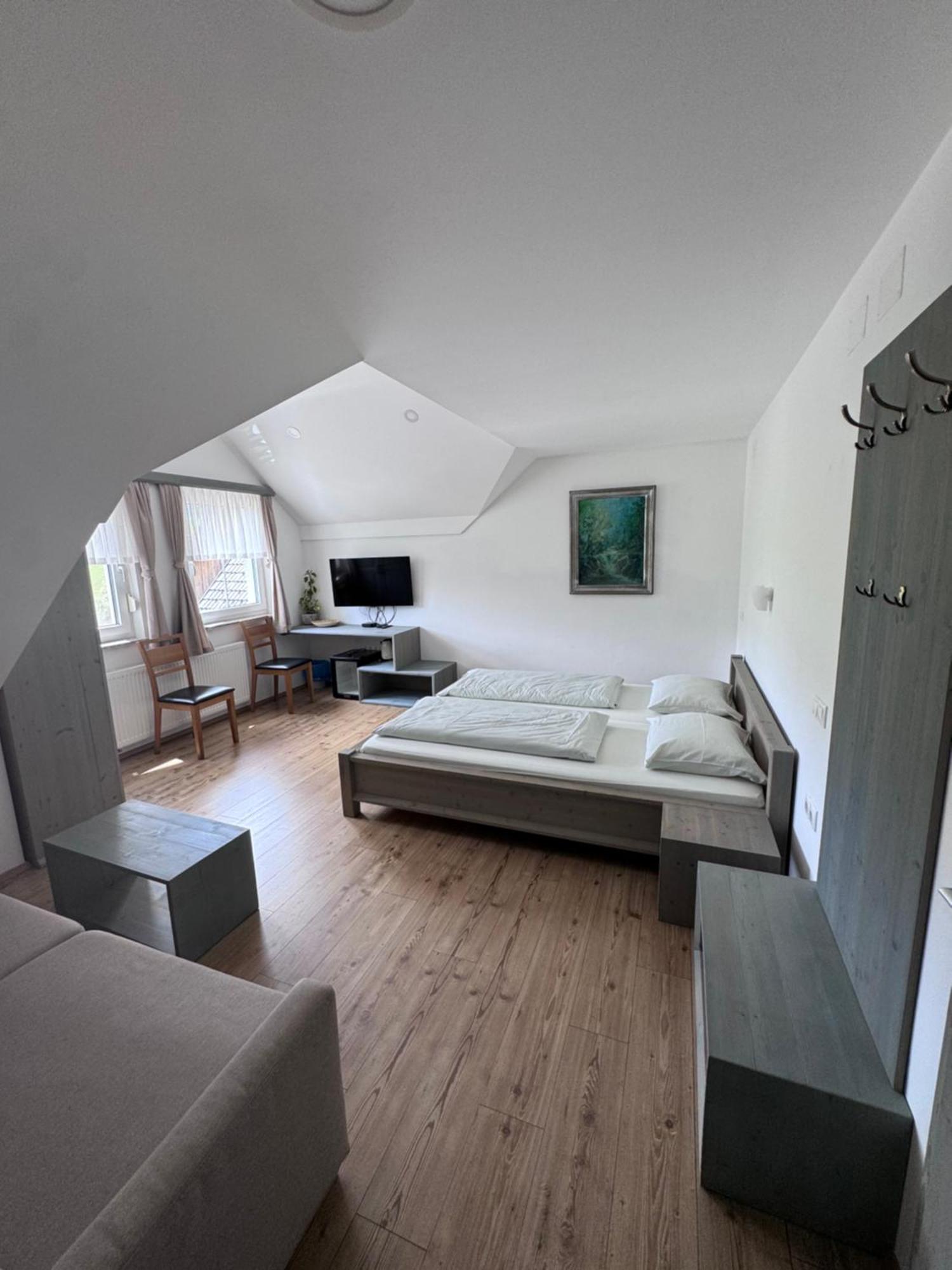 Guesthouse Tolc Сподня-Сорица Экстерьер фото
